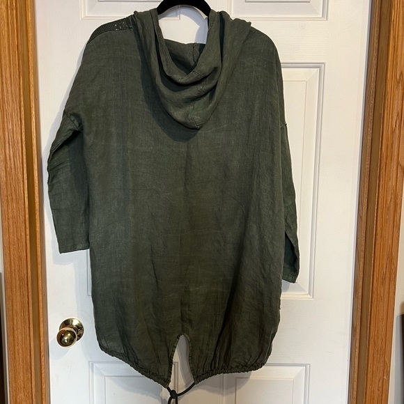 Viola Borgnine Italy Green Linen Jacket, Size Small. - Picture 4 of 8